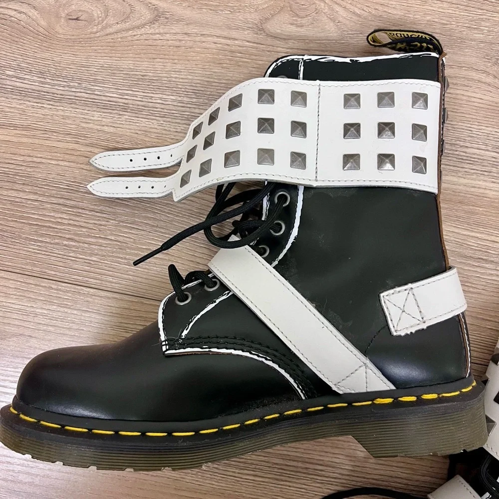 RARE Dr. Martens 1490 Joska Stud Punk Grunge Boots Size 9 - Picture 3 of 13